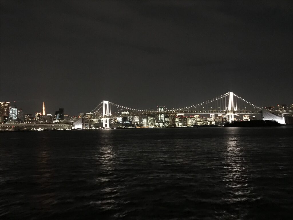 東京